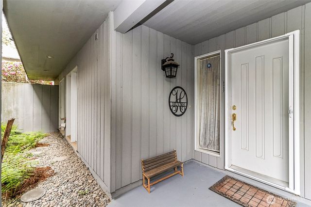 6930 Woodlands Way, Arlington, WA 98223