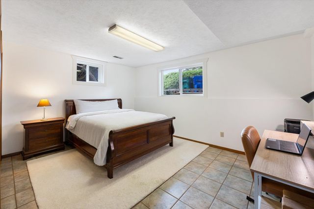6113 S Crestline St, Spokane, WA 99223