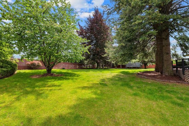 6113 S Crestline St, Spokane, WA 99223