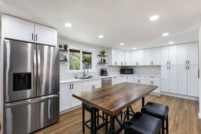 6113 S Crestline St, Spokane, WA 99223
