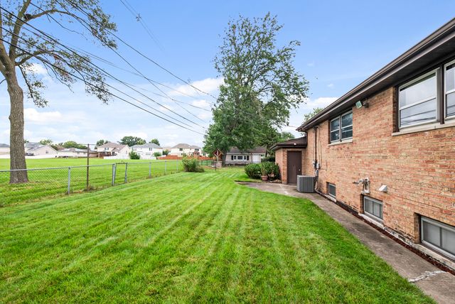 15310 Drexel Avenue, South Holland, IL 60473