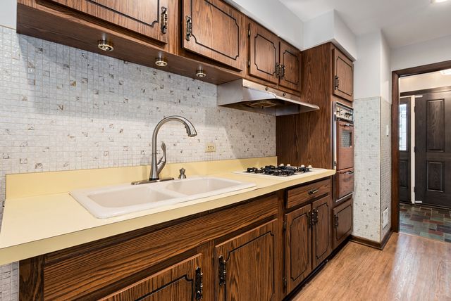 15310 Drexel Avenue, South Holland, IL 60473