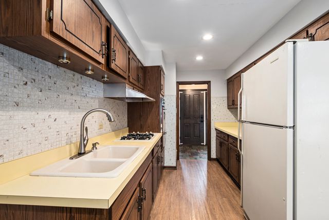 15310 Drexel Avenue, South Holland, IL 60473