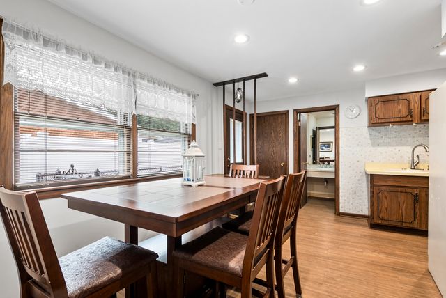 15310 Drexel Avenue, South Holland, IL 60473