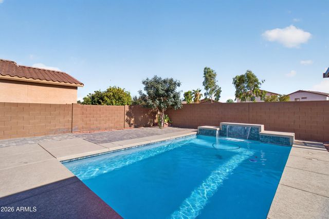 6933 W ST CHARLES Avenue, Laveen, AZ 85339