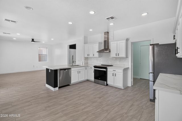 6933 W ST CHARLES Avenue, Laveen, AZ 85339