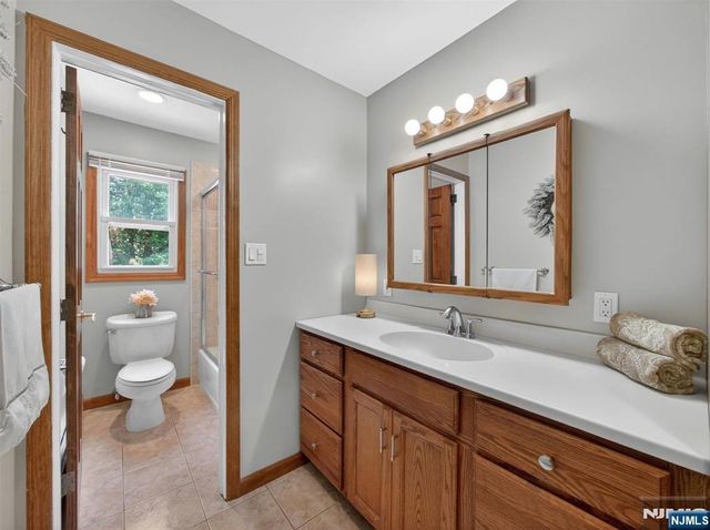 219 Kociemba Drive, River Vale, NJ 07675