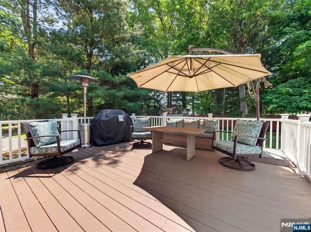 219 Kociemba Drive, River Vale, NJ 07675