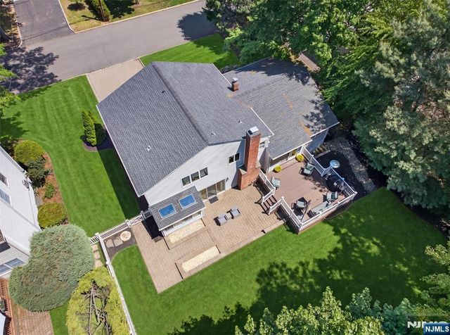 219 Kociemba Drive, River Vale, NJ 07675