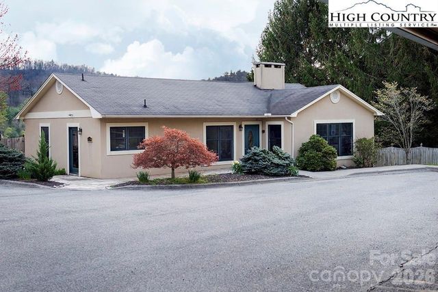 155 Gateway Drive 101, Boone, NC 28607