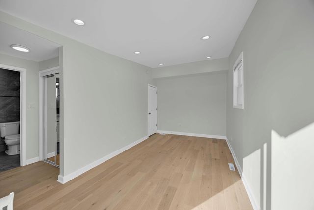 629 E 154th Street, Phoenix, IL 60426