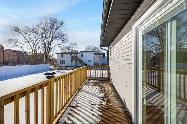 629 E 154th Street, Phoenix, IL 60426