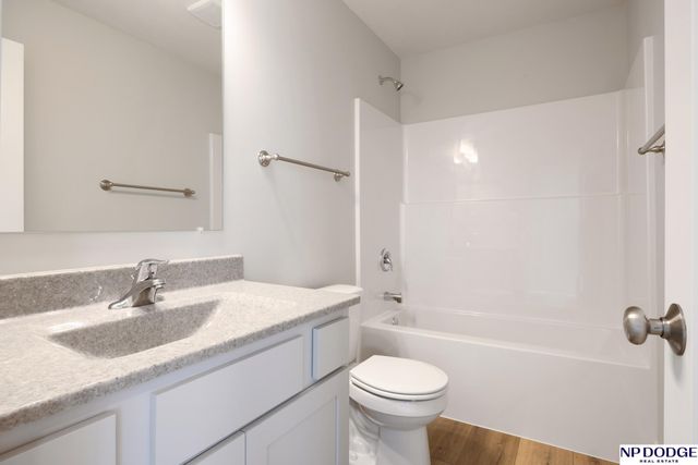 6450 N 13th Court, Lincoln, NE 68521