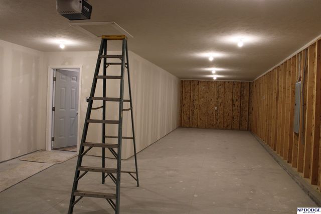 6450 N 13th Court, Lincoln, NE 68521