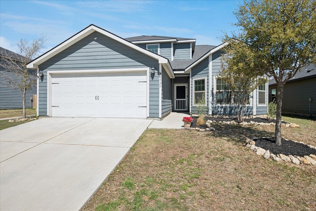 4524 Skipador Drive, Fort Worth, TX 76179