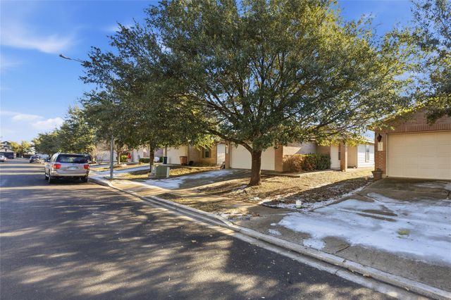 11321 Autumn Ash DR, Manchaca, TX 78652