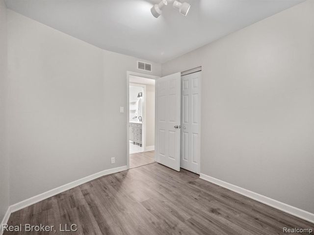 1909 Marie Circle, Bloomfield Hills, MI 48302