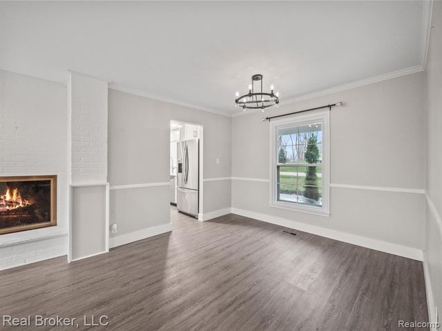 1909 Marie Circle, Bloomfield Hills, MI 48302