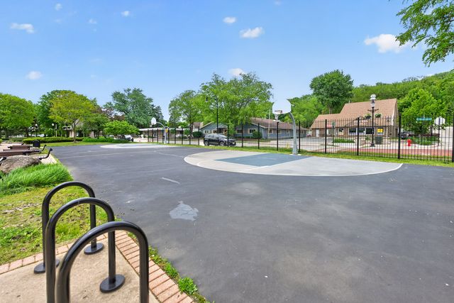 108 N Main Street, Algonquin, IL 60102