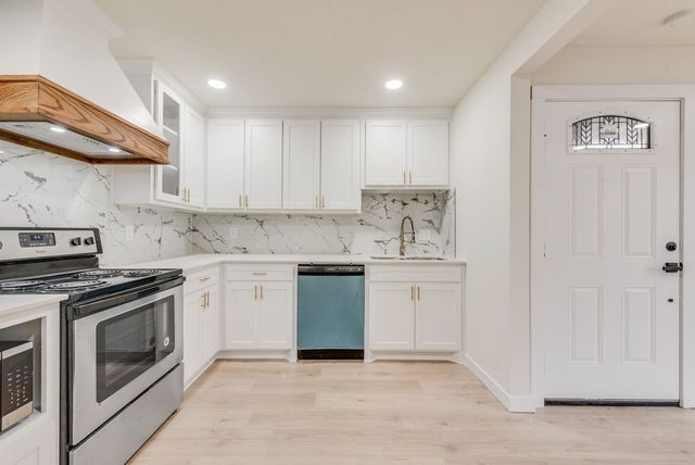 3414 Vilbig Road, Dallas, TX 75212