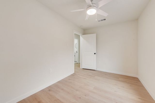 3414 Vilbig Road, Dallas, TX 75212