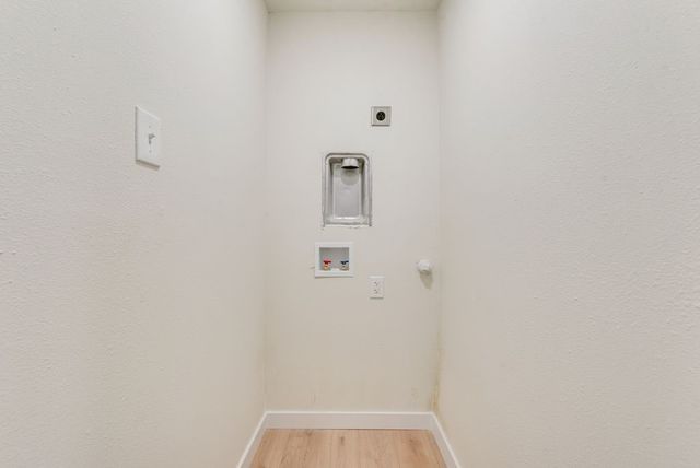 3414 Vilbig Road, Dallas, TX 75212