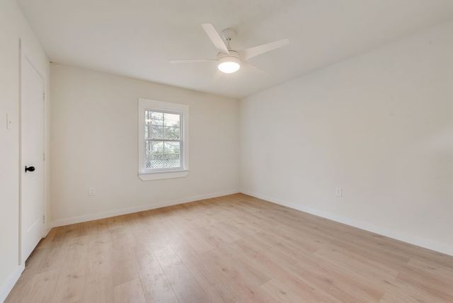 3414 Vilbig Road, Dallas, TX 75212