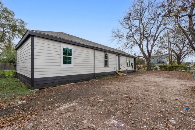 3414 Vilbig Road, Dallas, TX 75212