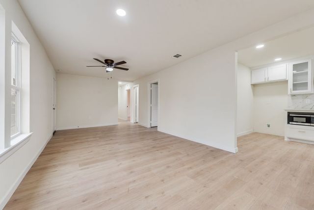 3414 Vilbig Road, Dallas, TX 75212