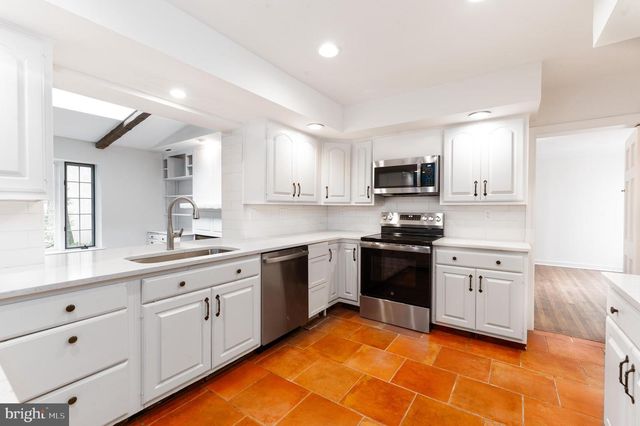 50 WISTAR RD, Villanova, PA 19085