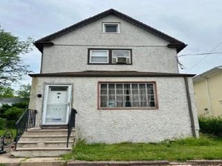 147 PLEASANT AVE, Bergenfield, NJ 07621