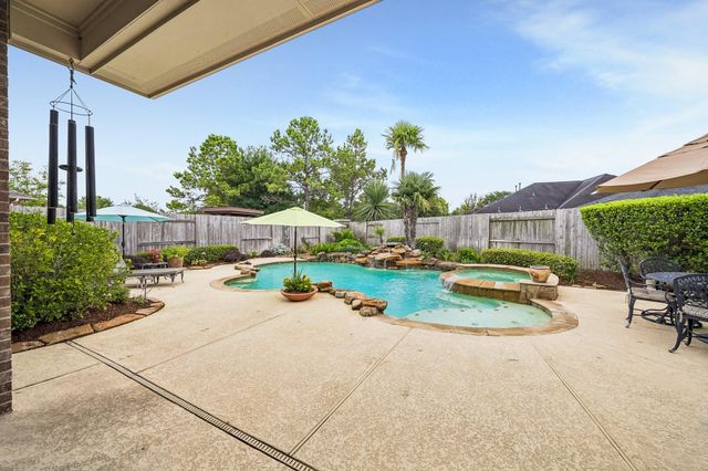 9322 Mystic Falls Lane, Humble, TX 77396