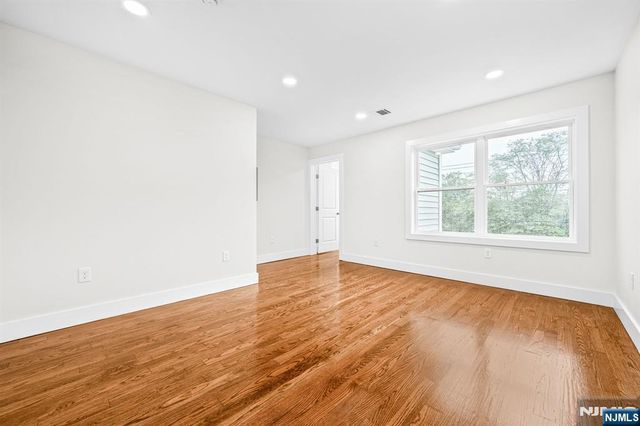 83 Harrison Avenue 2, Waldwick, NJ 07463