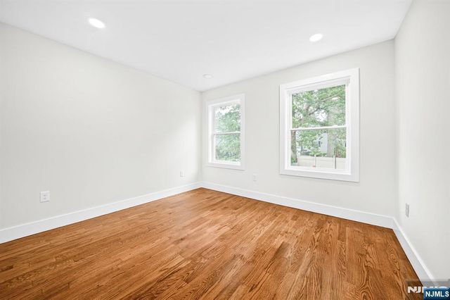 83 Harrison Avenue 2, Waldwick, NJ 07463