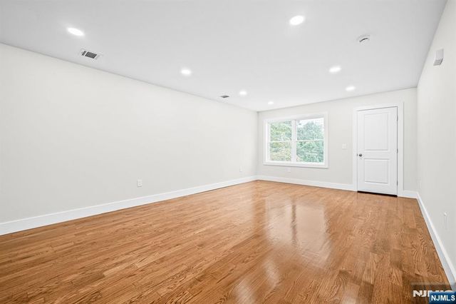 83 Harrison Avenue 2, Waldwick, NJ 07463