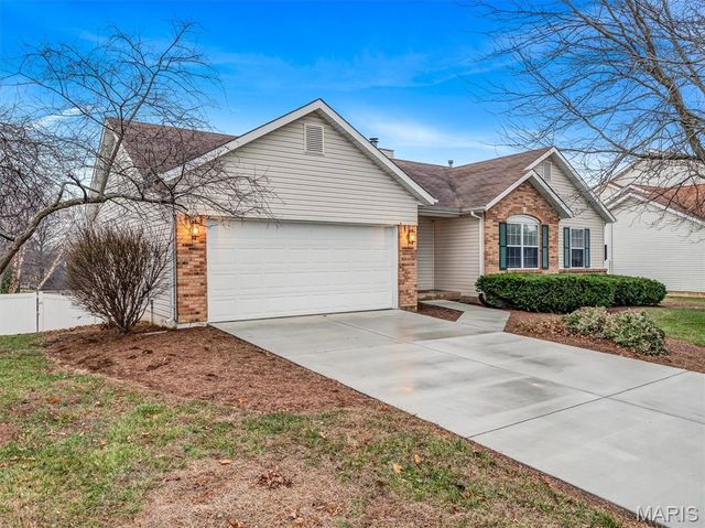 1312 Washingtons Crossing Drive, O'fallon, MO 63366