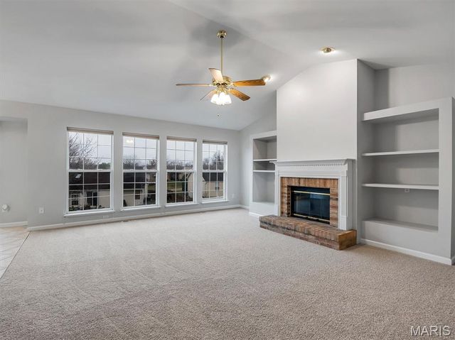 1312 Washingtons Crossing Drive, O'fallon, MO 63366