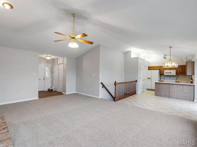 1312 Washingtons Crossing Drive, O'fallon, MO 63366