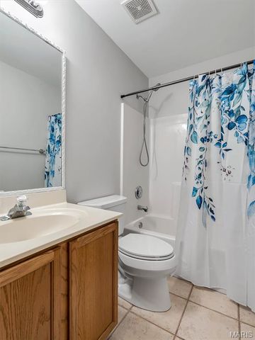 1312 Washingtons Crossing Drive, O'fallon, MO 63366