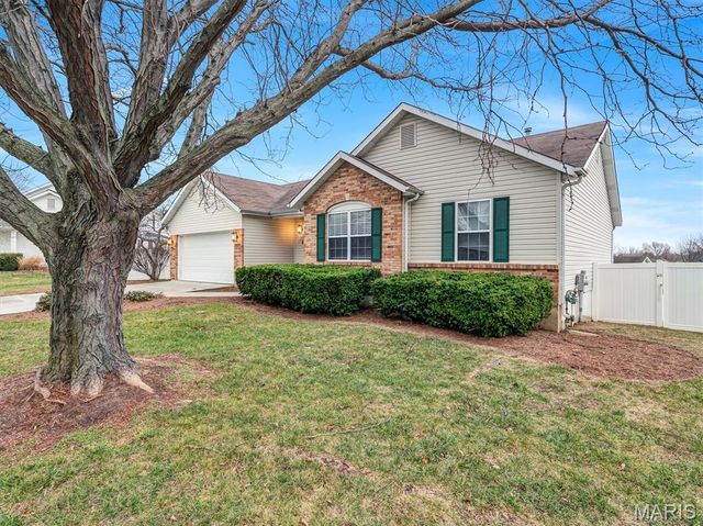1312 Washingtons Crossing Drive, O'fallon, MO 63366