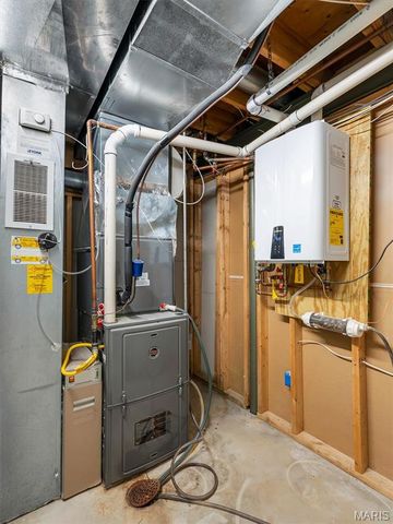 1312 Washingtons Crossing Drive, O'fallon, MO 63366