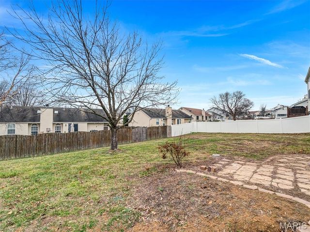 1312 Washingtons Crossing Drive, O'fallon, MO 63366