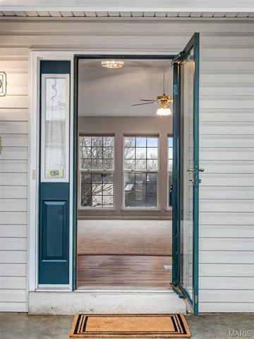 1312 Washingtons Crossing Drive, O'fallon, MO 63366