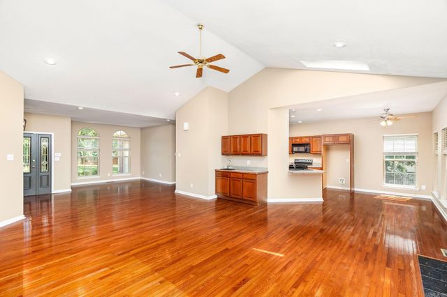 300 TANGLEWOOD Road, Hot Springs, AR 71913