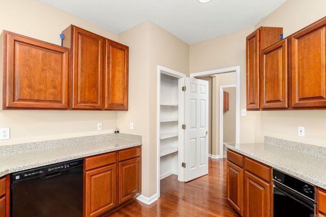 300 TANGLEWOOD Road, Hot Springs, AR 71913