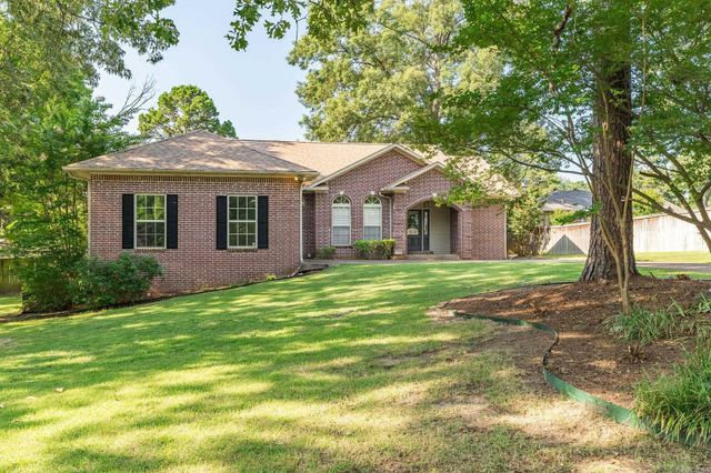 300 TANGLEWOOD Road, Hot Springs, AR 71913