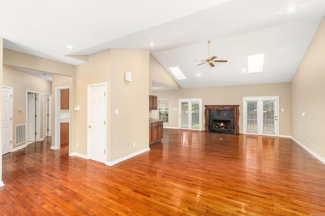 300 TANGLEWOOD Road, Hot Springs, AR 71913