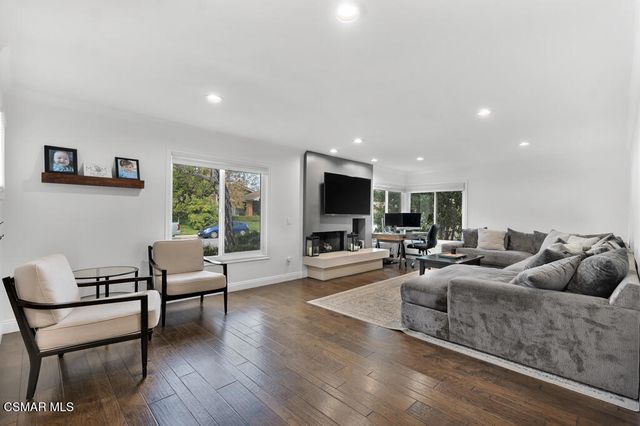 2854 E Sierra Drive, Thousand Oaks, CA 91362