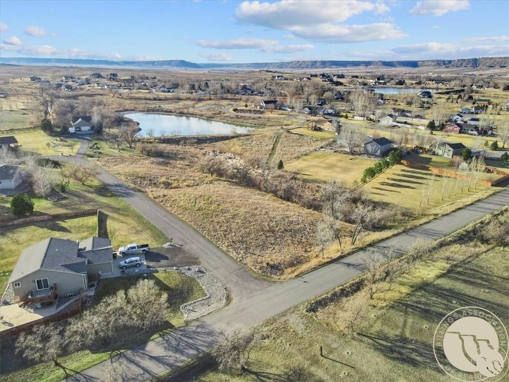 8405 Blue Marlin Drive, Billings, MT 59106 photo 2