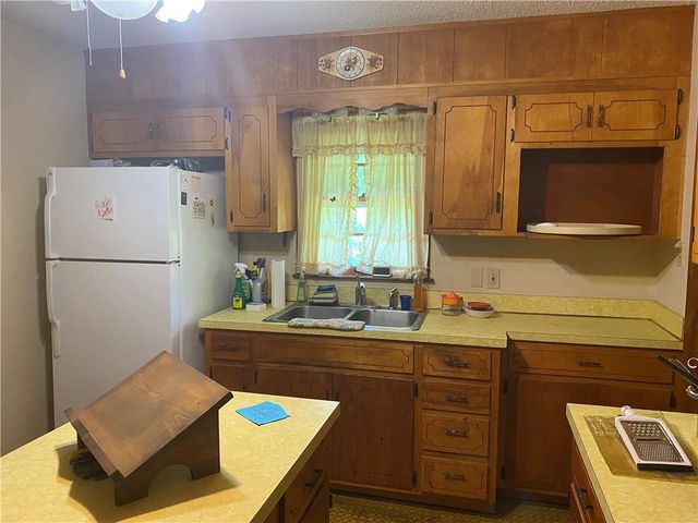 1211 Quincy Street, Leavenworth, KS 66048